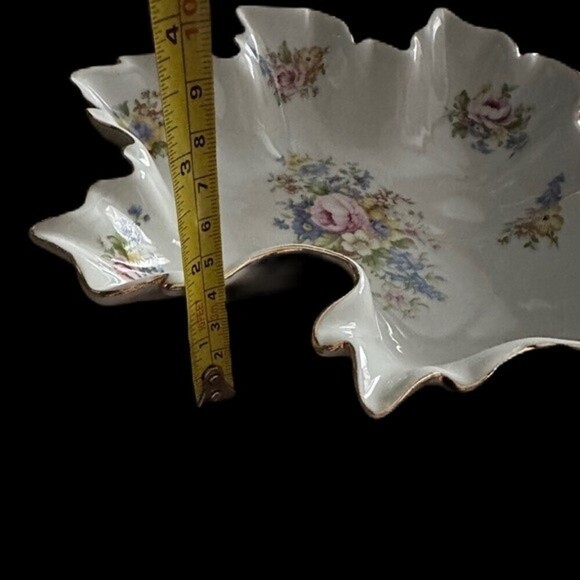 J. Godinger & Co. Antique Reflections Floral Gold Leaf Ceramic Dish - Picture 10 of 12